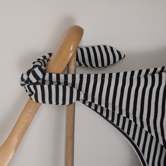 VERO MODA STRIPED BODYSUIT SIZE LARGE - Picture 3 of 6